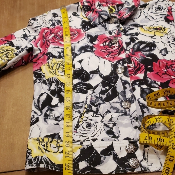 SPORTELLE JACKET - Picture 9 of 9